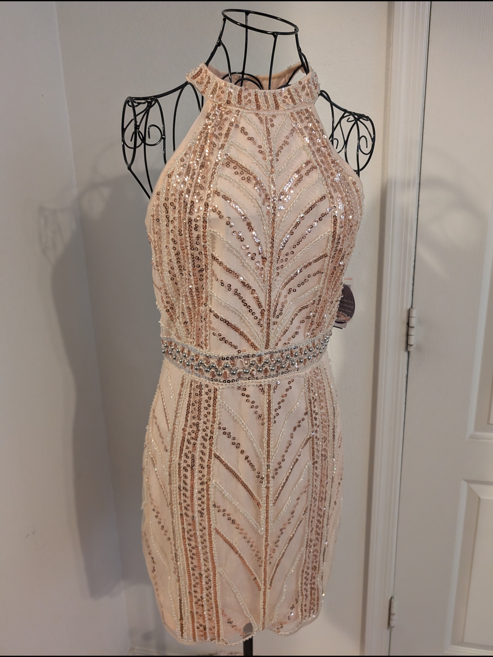 Windsor Sleeveless Rose Gold Sequin Halter Dress NWT